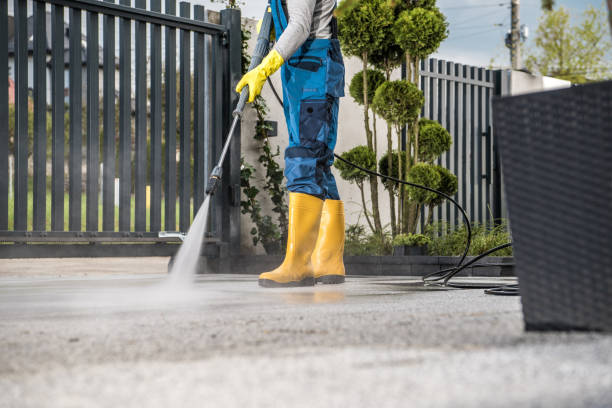 Best Gutter Cleaning  in Madera Acres, CA